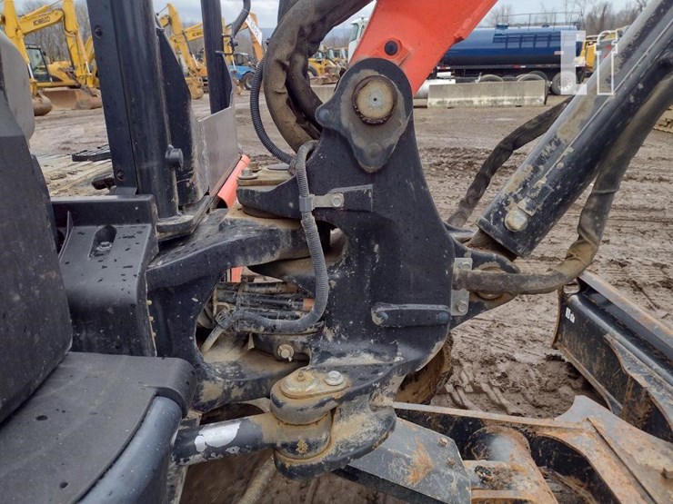 kubota-kx057-5-image-23