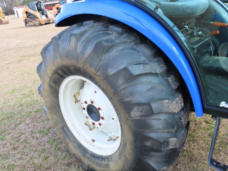 2008-new-holland-t2420-image-4