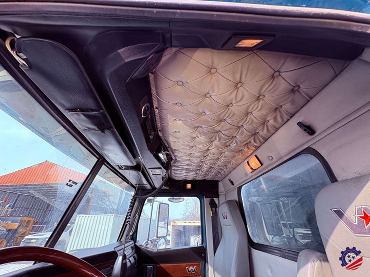 2021-western-star-4900ex-image-51