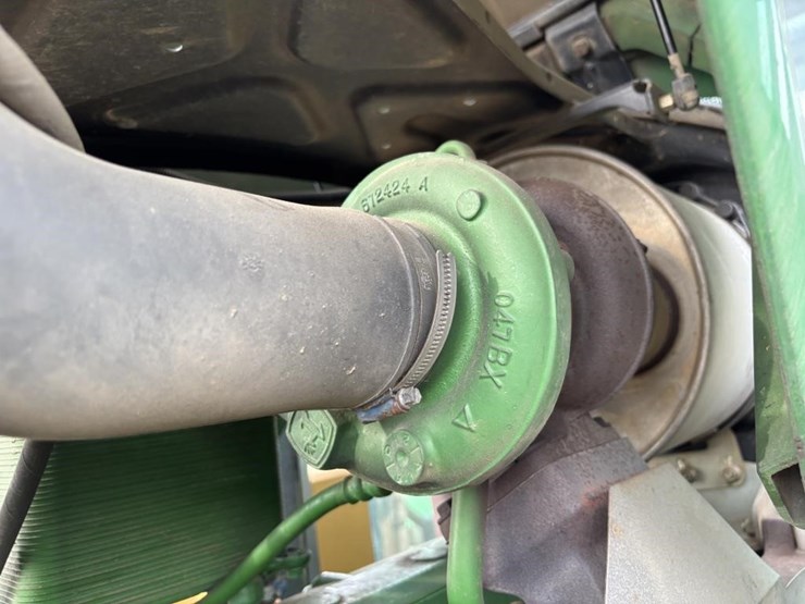 2003-john-deere-7220-image-46