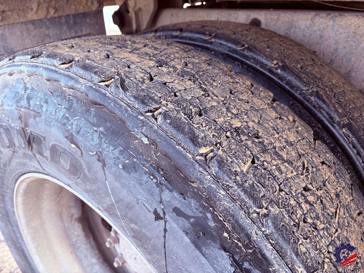 2017-mack-granite-gu713-image-30