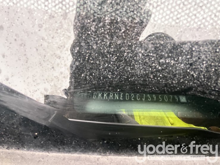 2012-gmc-acadia-image-43