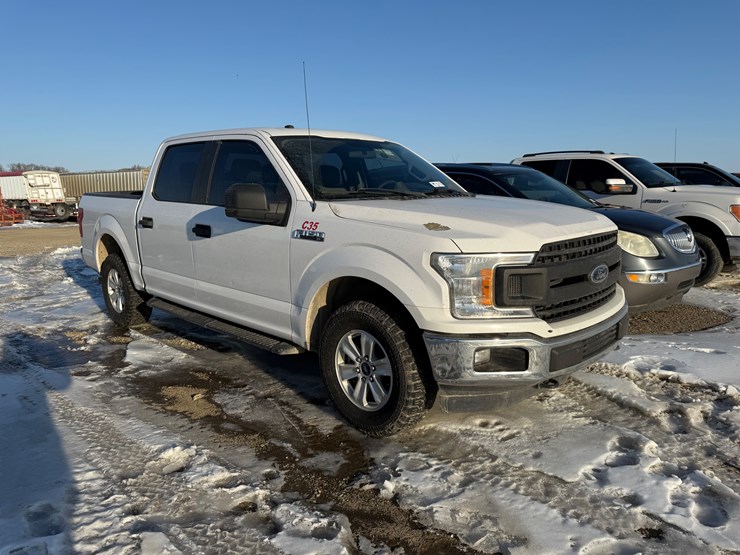 2018-ford-f150-xl-image-2