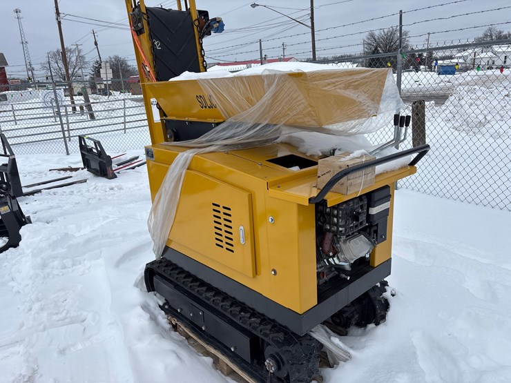 #4110-•-e2.-rock-crusher-image-5