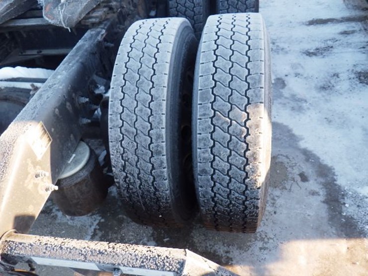 2017-peterbilt-579-image-7