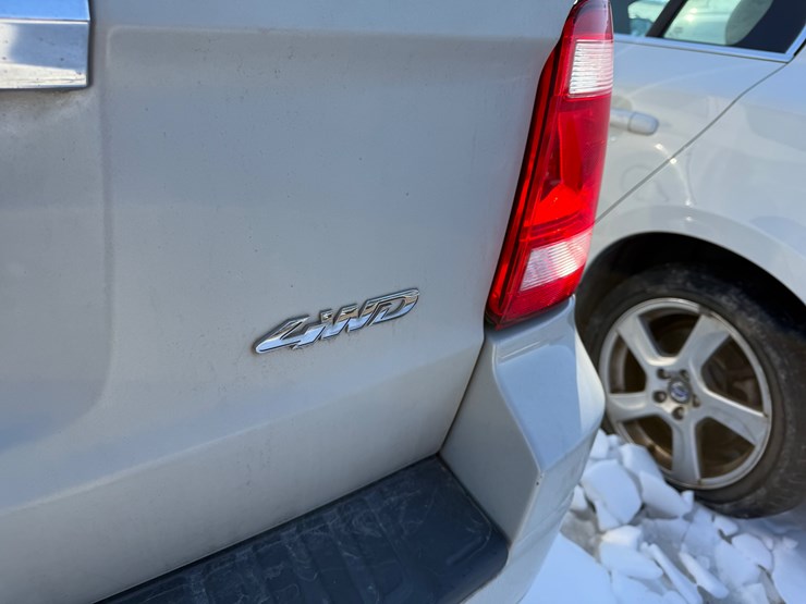 2009-ford-escape-image-9