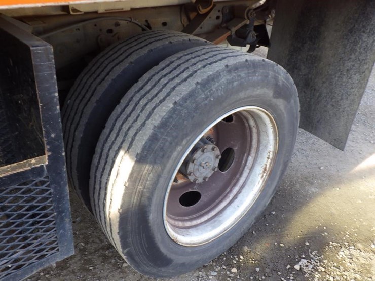 2002-ford-f450-image-14