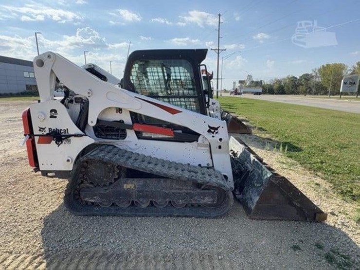2022-bobcat-t770-image-5