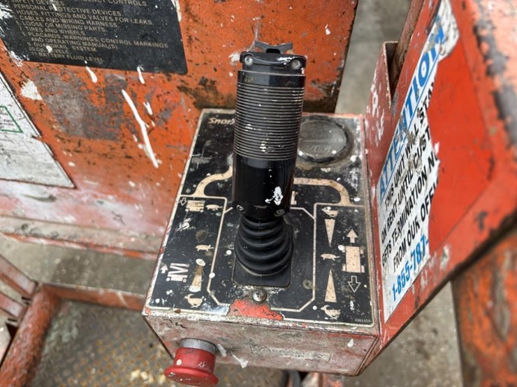 2006-snorkel-s1930-image-8