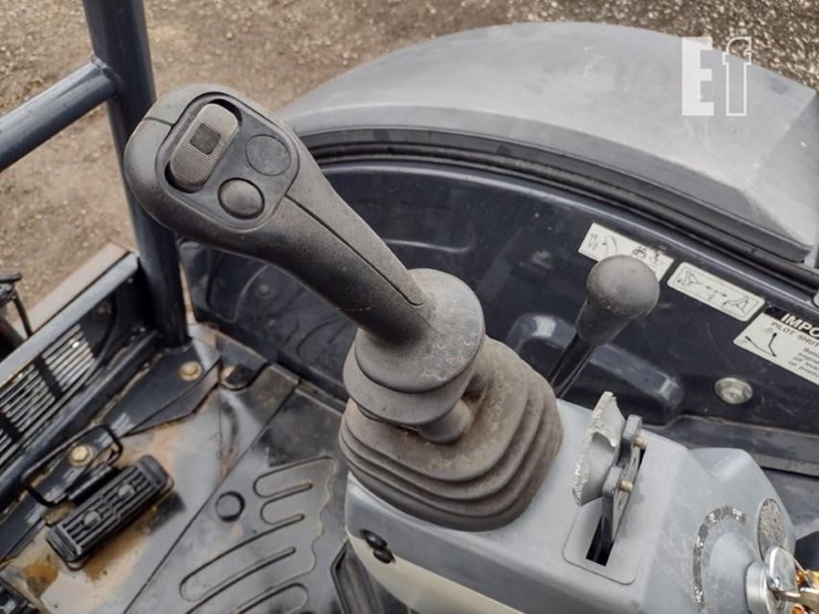 2022-deere-26g-image-8