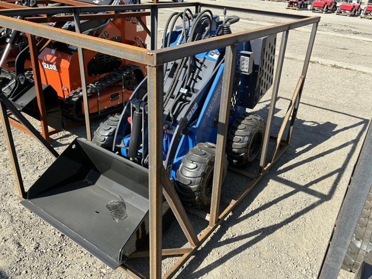 2026-agt-mx-mrw14-skid-steer-loader-image-1