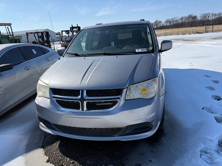 2014-dodge-grand-caravan-image-1