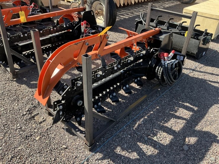 2025-giyi-gy-x39f-trencher-for-stand-up-skid-steer-image-1