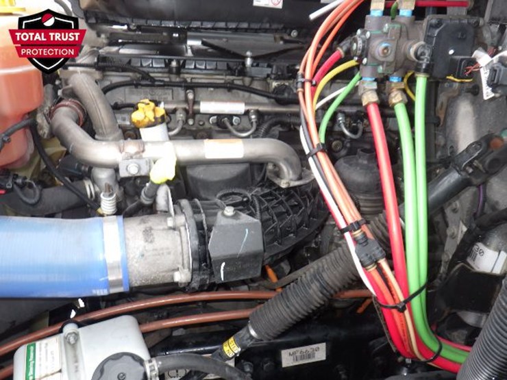 2021-freightliner-cascadia-116-image-18