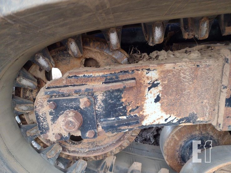 2017-morooka-mst3000vd-image-27