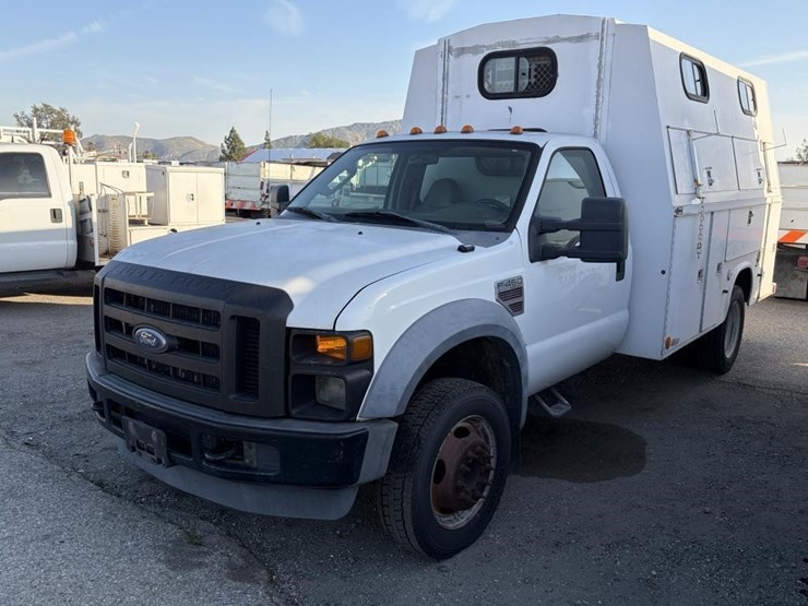 2008-ford-f450-image-1