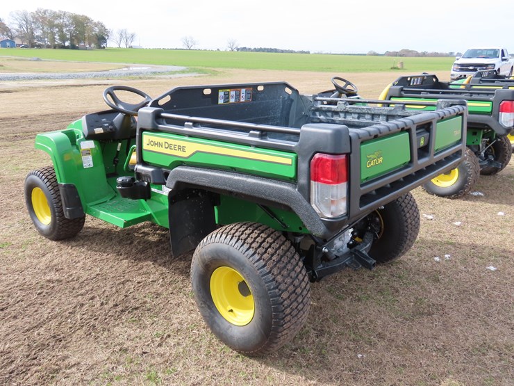 2024-john-deere-gator-image-9