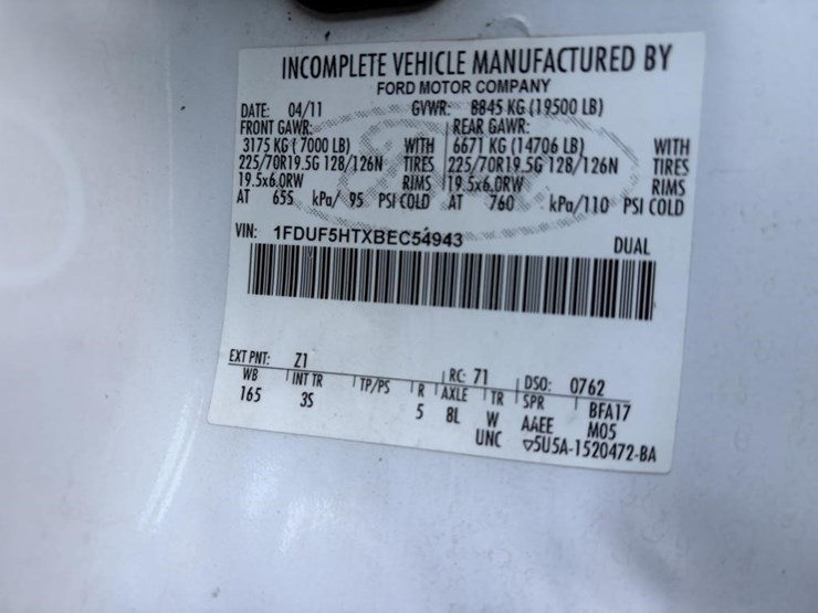 2011-ford-f550-image-16