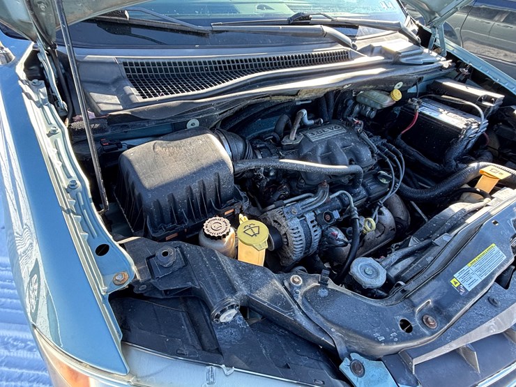 2008-chrysler-town-&-country-image-26