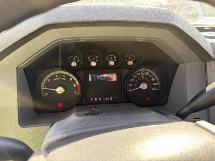 2011-ford-f250-image-12