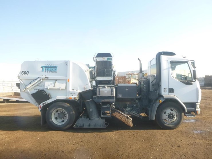 2016-tymco-600-image-8