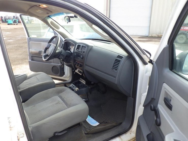 2007-dodge-dakota-image-6