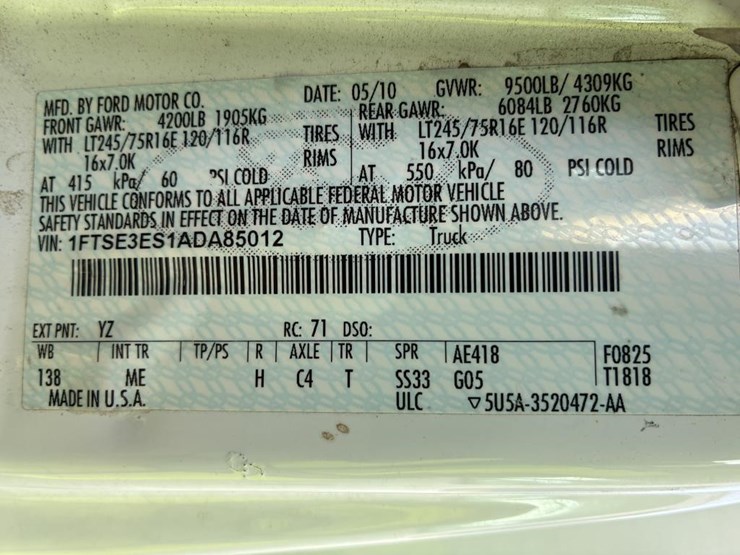 2010-ford-e350-image-17