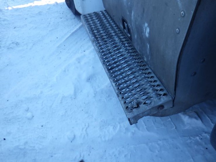 2014-peterbilt-386-image-16