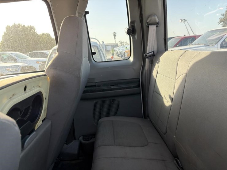 2005-ford-f250-image-17