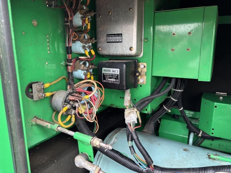 2004-multiquip-dca25ssiu-image-18