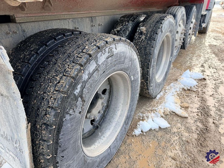 2018-mack-granite-gu713-image-22