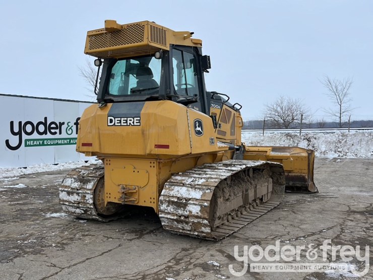 2016-deere-700k-lgp-image-6