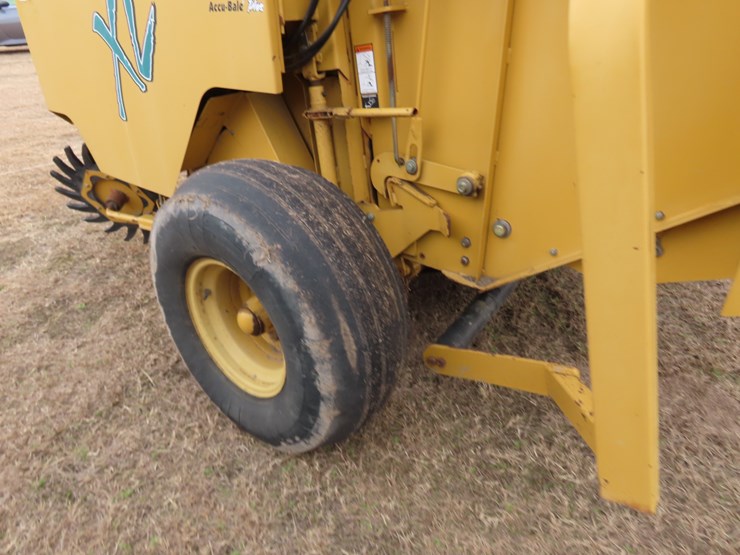 2005-vermeer-604-image-9