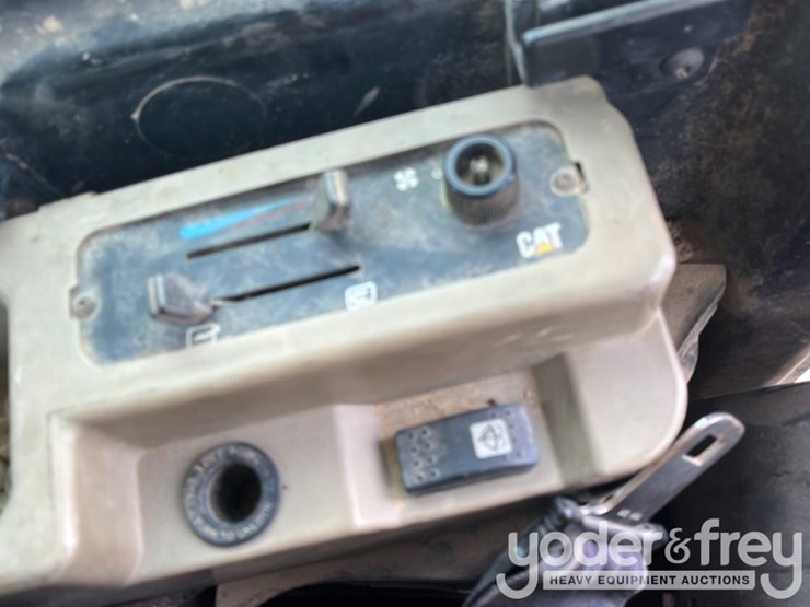 caterpillar-305-image-31