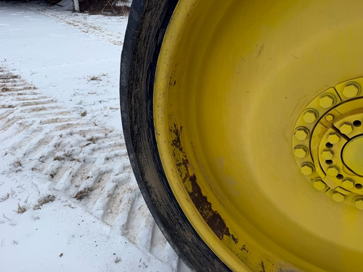 2015-john-deere-8370rt-image-98