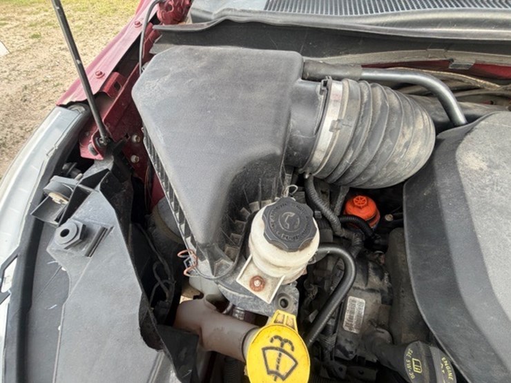 #31679-•-2012-vw-routan-image-61