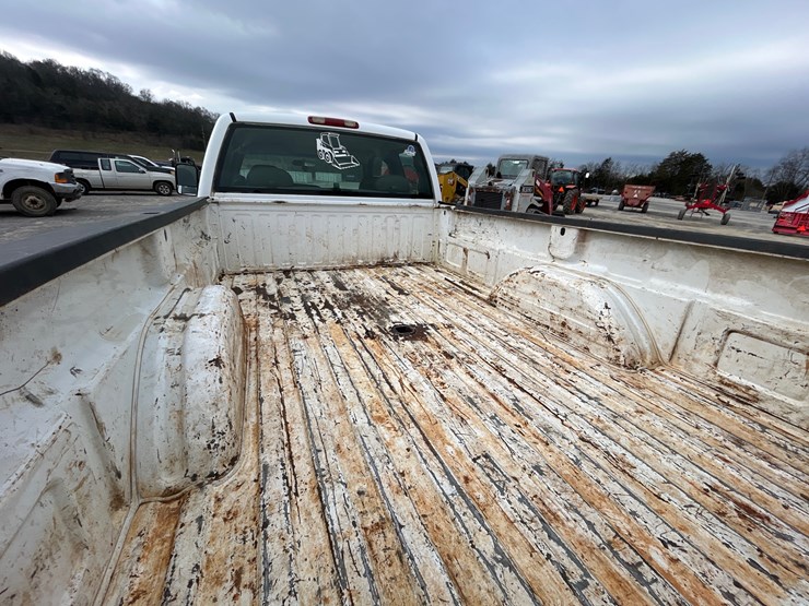 2005-chevrolet-3500-image-7