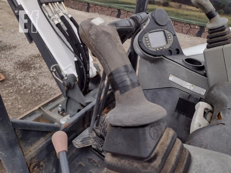 bobcat-e32i-image-11