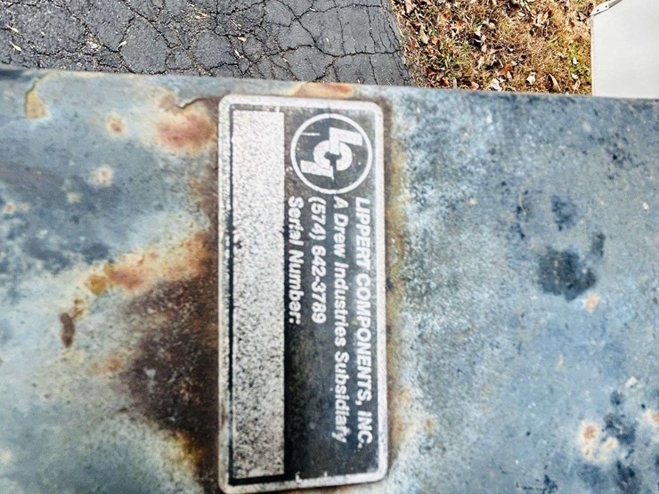 2003-forest-river-wildcat-28rk-t/a-camper-gooseneck-trailer-image-52