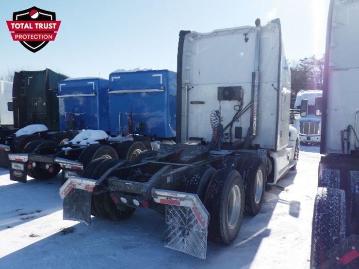 2020-kenworth-t680-image-12