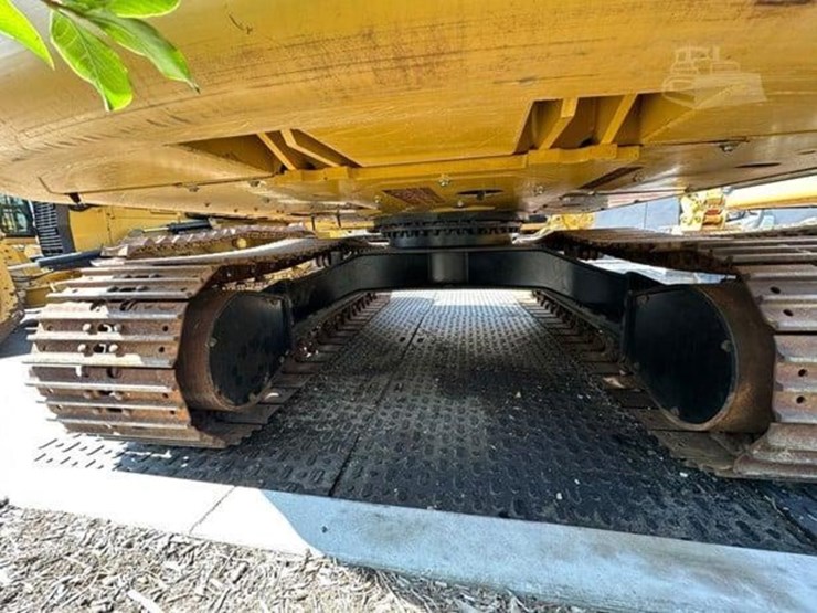 2019-caterpillar-312fgc-image-11