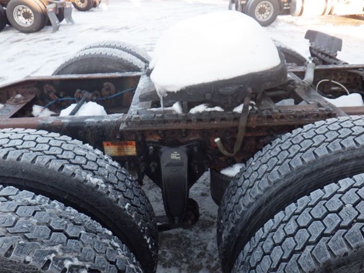 2018-freightliner-cascadia-126-image-5