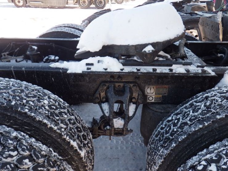 2020-kenworth-t680-image-7