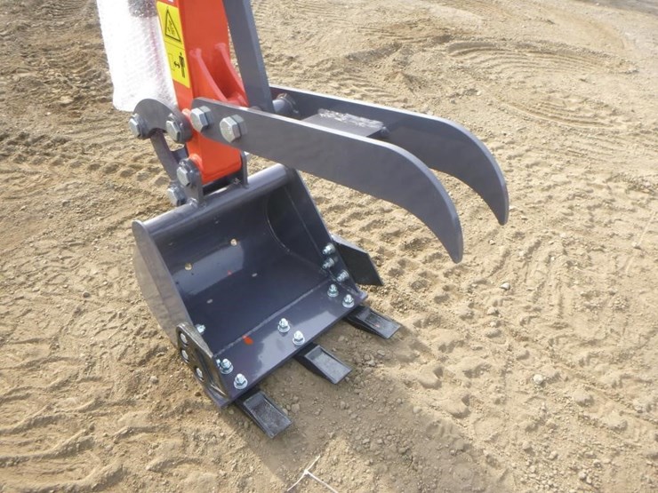 2025-agt-mx15rx-hydraulic-excavator-image-9