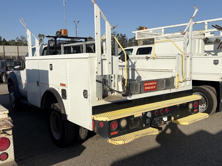 2015-ford-f550-image-4