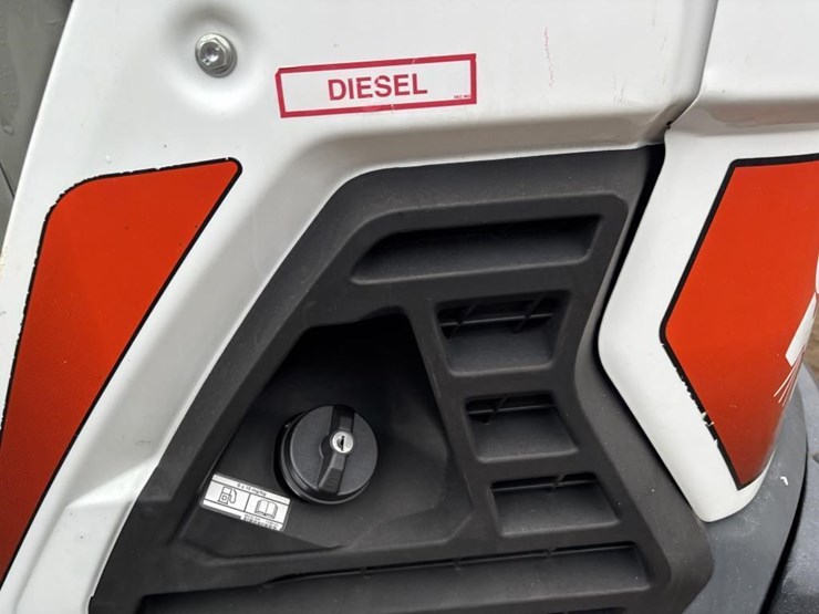 2021-bobcat-e26-image-41