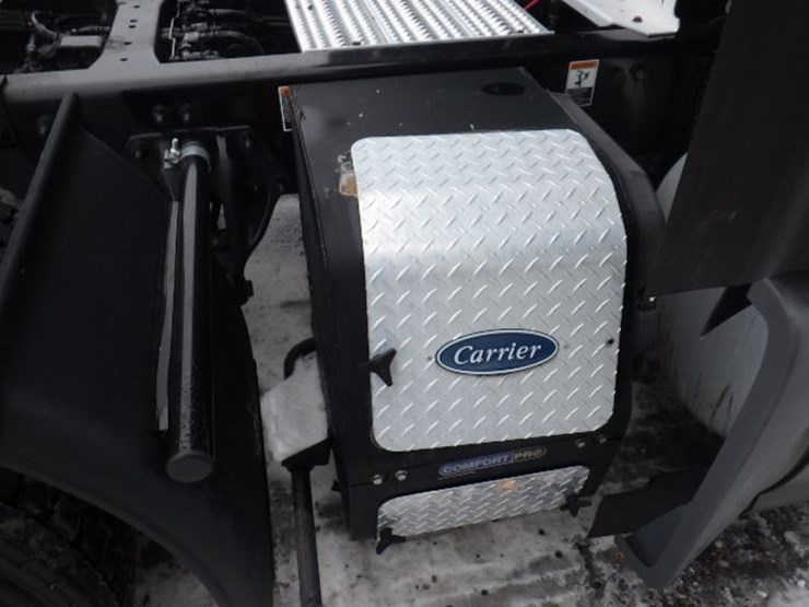 2021-peterbilt-579-image-7