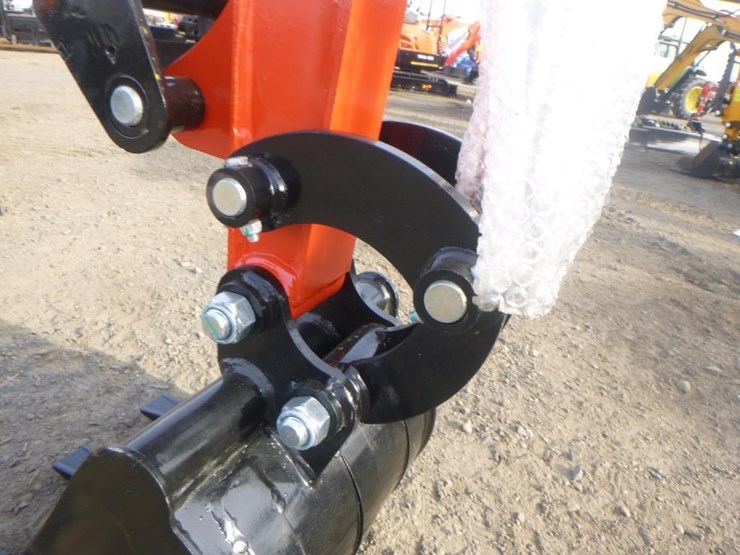 2025-tpm-18bs-hydraulic-excavator-image-11