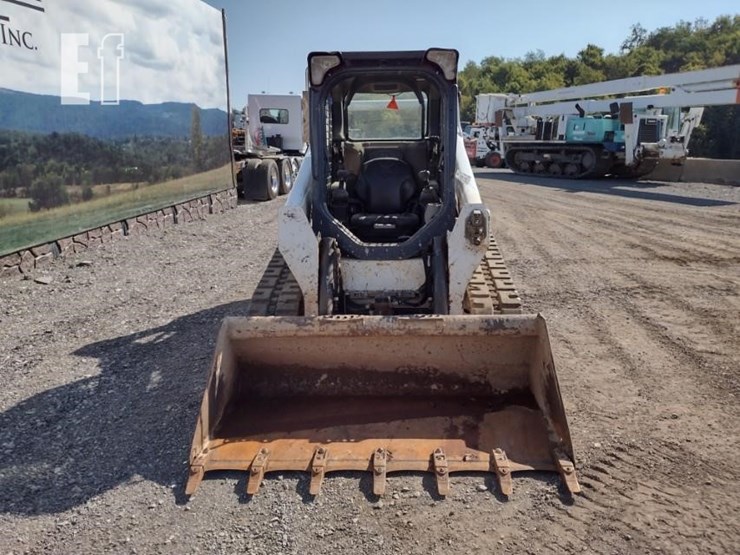 2020-bobcat-t590-image-2