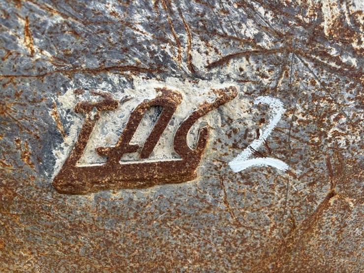 tag-24"-excavator-bucket-w/teeth-image-9